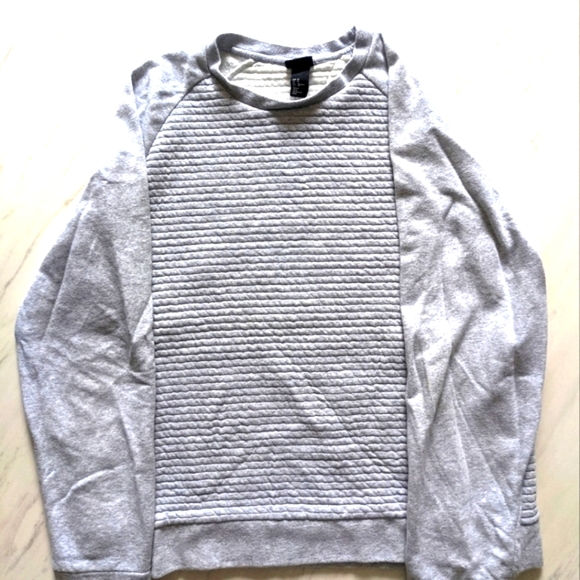 H&M Men's XL sweatshirt - Picture 2 of 3